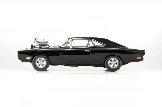 Kyosho 1:12 Resin Dodge Charger R/T 1970 Fast & Furious &mdash; image 3 of 9