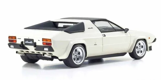 Kyosho 1:18 Resin Samurai Collection Lamborghini Silhouette White — image 10 of 11