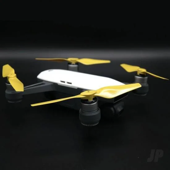 Master Airscrew MR-SPARK - 4.7x2.9 Prop Set x4 Yellow — image 4 of 10