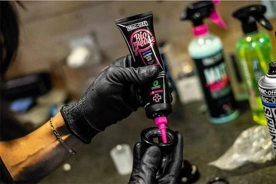 CML Racing Muc-Off Bio Grease 150G — image 3 of 3