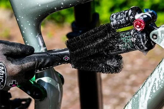 CML Racing Muc-Off 2-Prong Brush — image 2 of 3