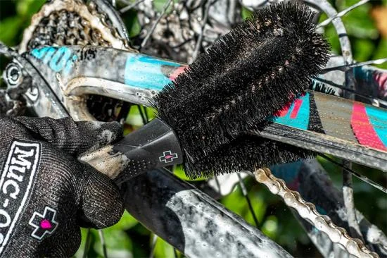 CML Racing Muc-Off 2-Prong Brush — image 3 of 3