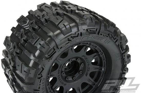 ProLine Trencher HP Belted 3.8 Tyres Mounted on Raid Black 8X32 Wheels - 17mm Hex — image 10 of 15