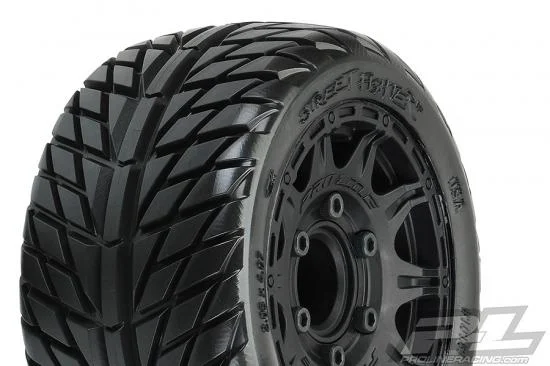 ProLine Street Fighter 2.8 Tyres Mounted on Black Raid 6X30 Removable Hex Wheels - 12mm Hex — image 2 of 8