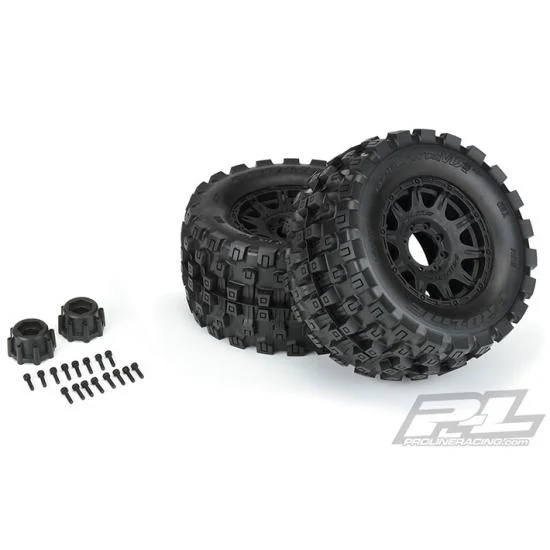 ProLine Badlands MX38 HP Belted 3.8 Tyres Mounted on Raid Black 8X32 Wheels - 17mm Hex — image 8 of 10