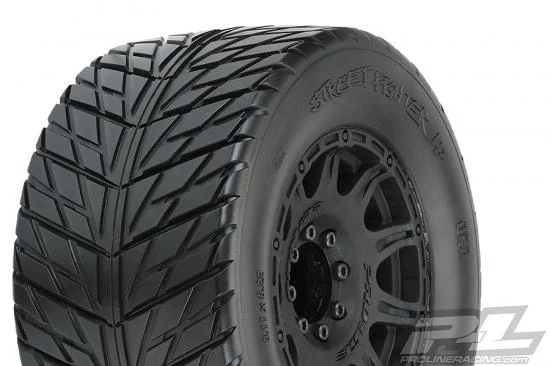 ProLine Street Fighter 3.8 Belted Tires Mounted On Raid Black Wheels 8X32 - 17mm Hex (2) &mdash; image 2 of 7