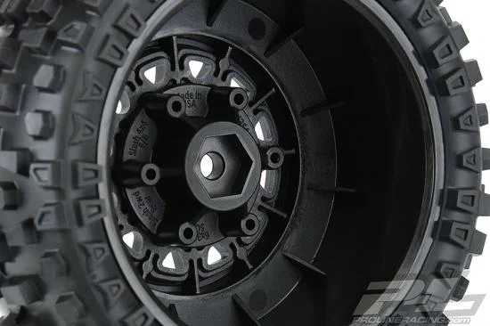 ProLine Badlands SC 2.2/3.0 Tyres On Raid 6X30 Black Wheels Wheels (2) — image 6 of 10