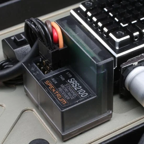 Spektrum SR2100 DSMR Micro Race Antenna-Less Receiver — image 6 of 7