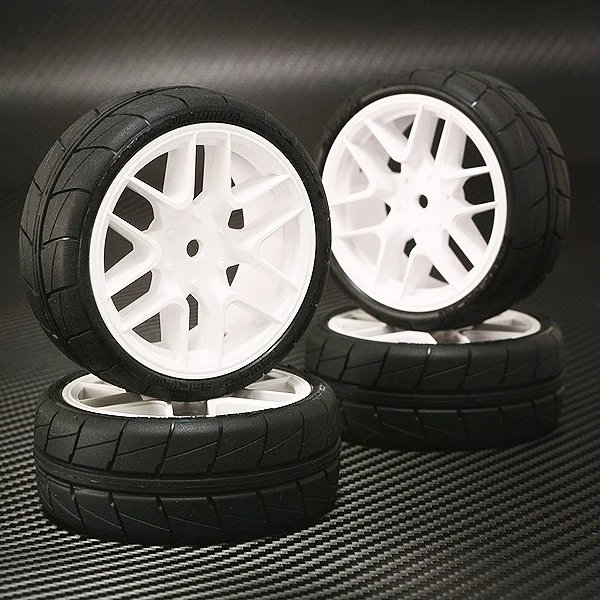 Sweep Hankook Tread 32Deg 24mm Glued Tc Tyres 12Spoke Carpet — image 2 of 6