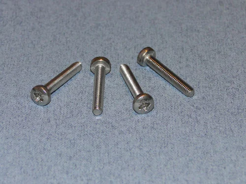 SS Pozi Pan Head Scr M4 25mm (4) - Bulk Pack Of 5 — image 1 of 2