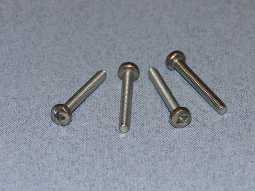 SS Pozi Pan Head Scr M4 30mm (4) - Bulk Pack Of 5 — image 1 of 2