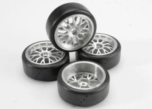 Traxxas Tires Pro-Trax on-road (medium compound with contoured inserts) (mounted and glued to part 4872 wheels) (2 left 2 right) &mdash; image 2 of 3