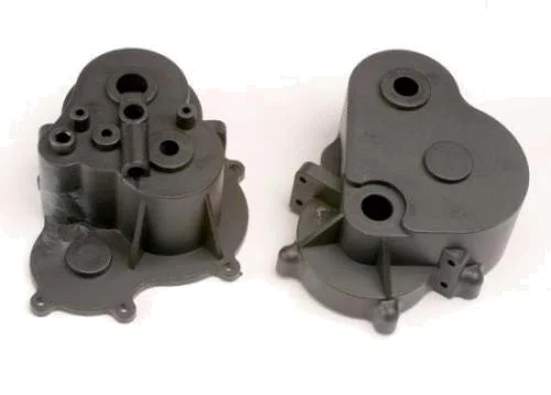Traxxas Gearbox halves (F R)/ rubber access plug &mdash; image 2 of 3