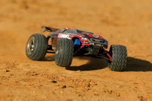 Traxxas E REVO 1:16 VXL &mdash; image 16 of 19