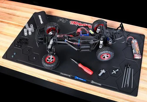 Traxxas Heavy Duty Rubber Pit Mat - Large 90 x 50cm &mdash; image 3 of 9