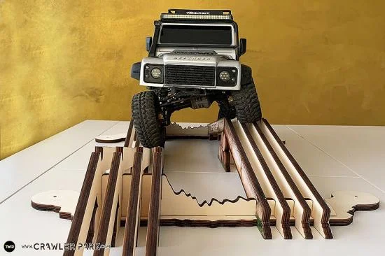 CML Racing Crawler Park Axes Crossing Obstacle 1:10 Crawler Circuit — image 4 of 11