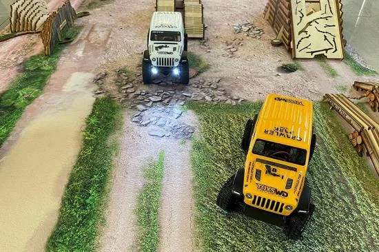 ToysWD Starter Kit Carpet Circuit RC Crawler Park 1:24 — image 6 of 13
