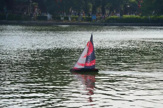 Volantex Racent Hurricane 1M Sail Yacht — image 10 of 10