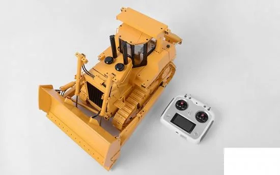RC4WD 1:14 Scale DXR2 Hydraulic Earth Dozer — image 2 of 7