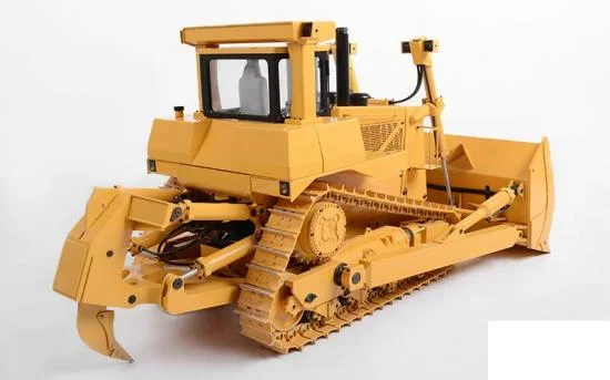 RC4WD 1:14 Scale DXR2 Hydraulic Earth Dozer — image 3 of 7