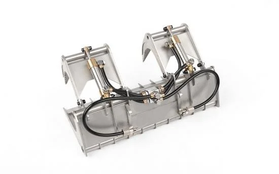 RC4WD 1:14 Grapple for R350 Compact Track Loader RC4WD — image 12 of 14