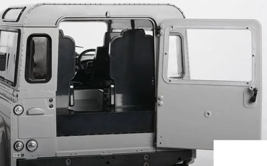 RC4WD 2015 Land Rover Defender D90 SUV Floor RC4WD &mdash; image 2 of 4