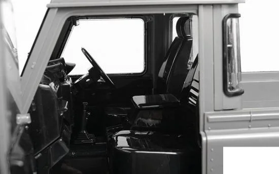 RC4WD 2015 Land Rover Defender D90 Front Seats and Dashboard Details RC4WD — image 6 of 7