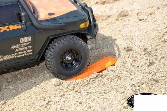 RC4WD MAXTRAX Vehicle Extraction and Recovery Boards 1:10 (2) — image 4 of 7