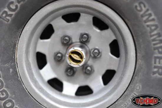 RC4WD 1:10 Warn Scale Manual Locking Hubs — image 3 of 7