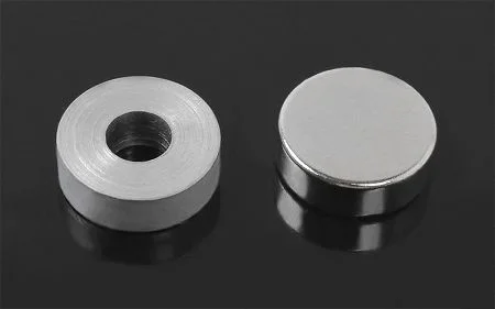 RC4WD Magnet and Metal Mounts — image 3 of 6