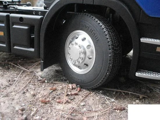 RC4WD Long Haul 1.7 Commercial 1:14 Semi Truck Tires (2) — image 5 of 6