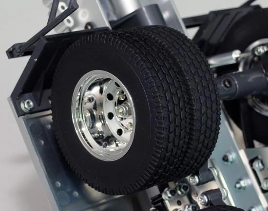 RC4WD Roady 1.7 Commercial 1:14 Semi Truck Tires — image 3 of 6