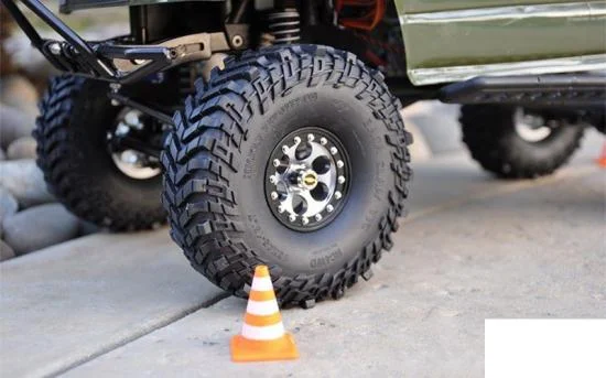 RC4WD Mickey Thompson 1.55 Baja Claw TTC Scale Tires (2) — image 6 of 6