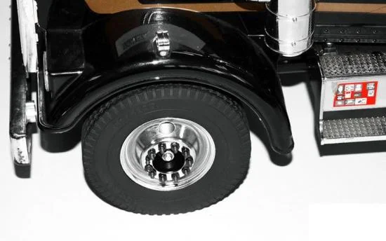 RC4WD Diesel Front Semi Truck Stamped Beadlock Wheels (Chrome) (Pair) — image 10 of 11