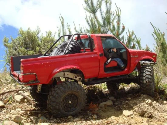 RC4WD Humvee 1.9 Internal Beadlock Wheel — image 6 of 11