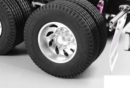 RC4WD Force Directional Semi Rear Wheels w/Spiked Caps — image 6 of 7